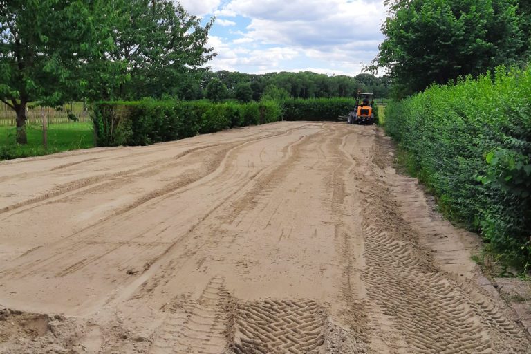 Megens Cultuurtechniek_Levering Zand- en grondstoffen 3